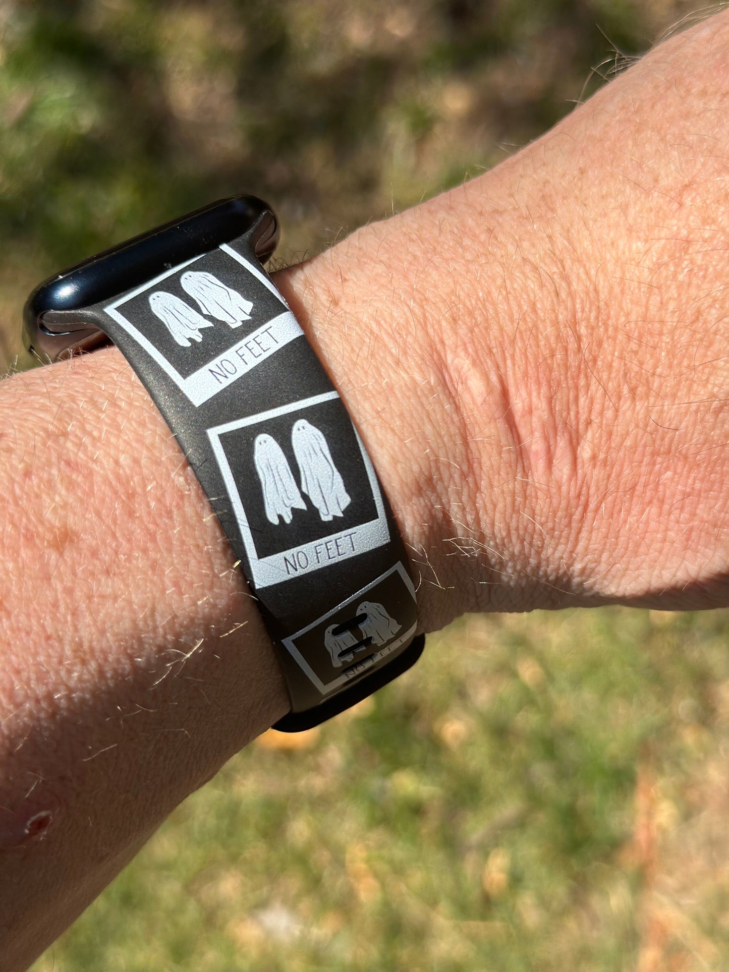 Halloween Watch Ghost Band for Apple Watch Engraved Silicone 38mm 40mm 41mm 42mm 44mm 45mm 49mm No Feet