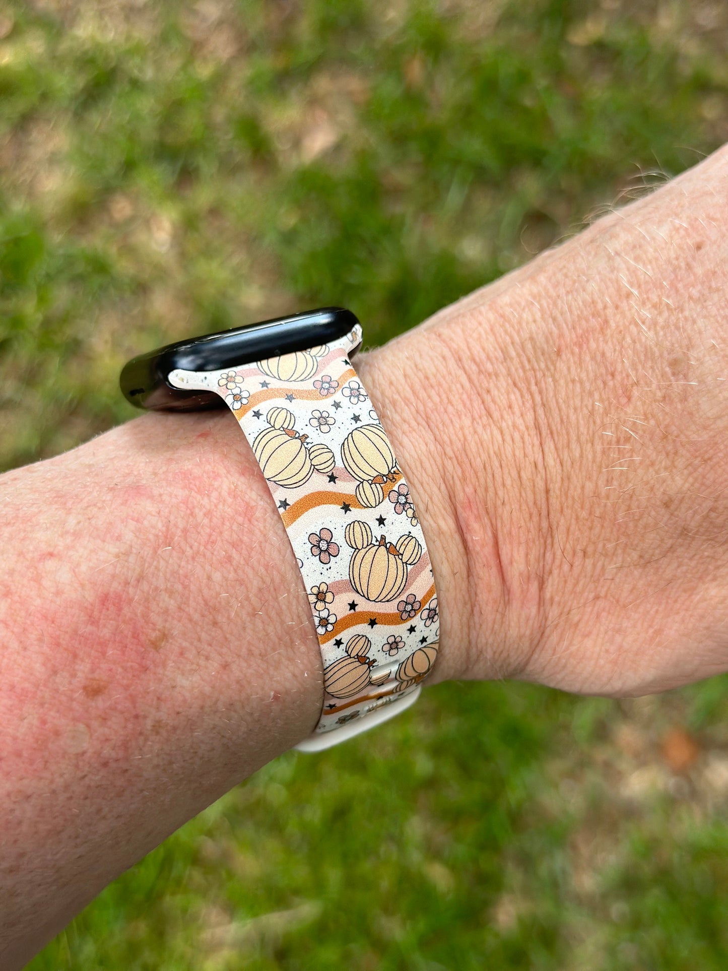 Fall Halloween Watch Band for Apple Watch Samsung Fitbit Mouse Pumpkins Autumn iWatch 20 22 38 40 41 42 44 45 49mm halloween jewelry