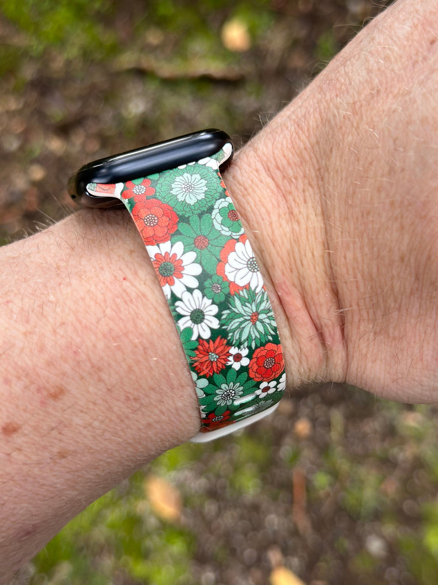 Christmas Holiday Watch Band for Apple Watch Samsung Watch & Fitbit Christmas Flora #222 silicone 20 22 38 40 41 42 44 45